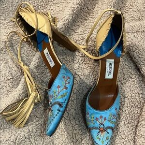 Moschino Embroidered Blue and Tan Heels size 38 tassels leather